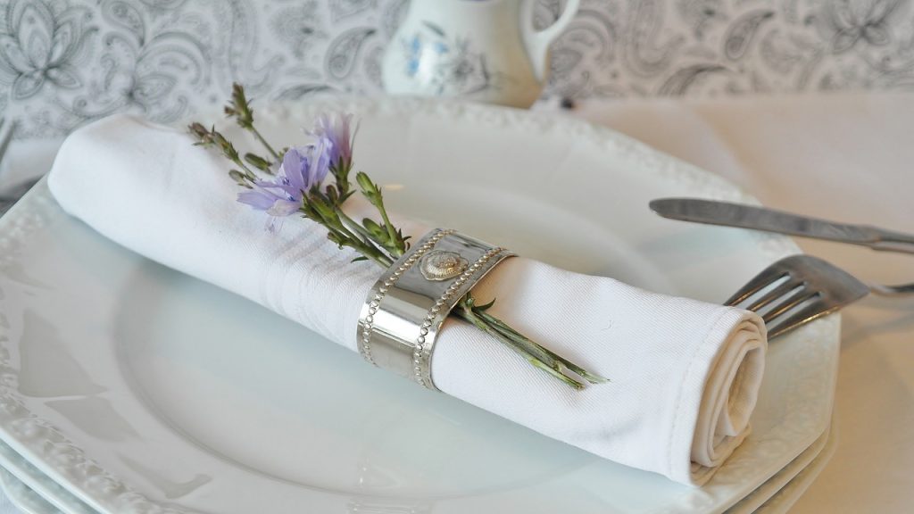 napkin ring, napkin, cloth napkin-2577635.jpg